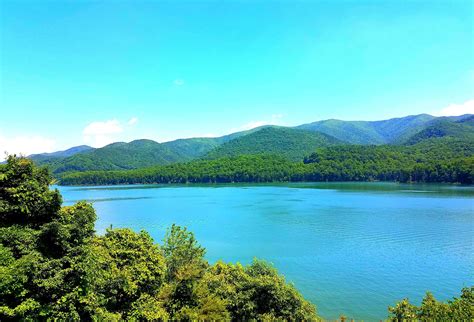alluc the lake|The Lakes .